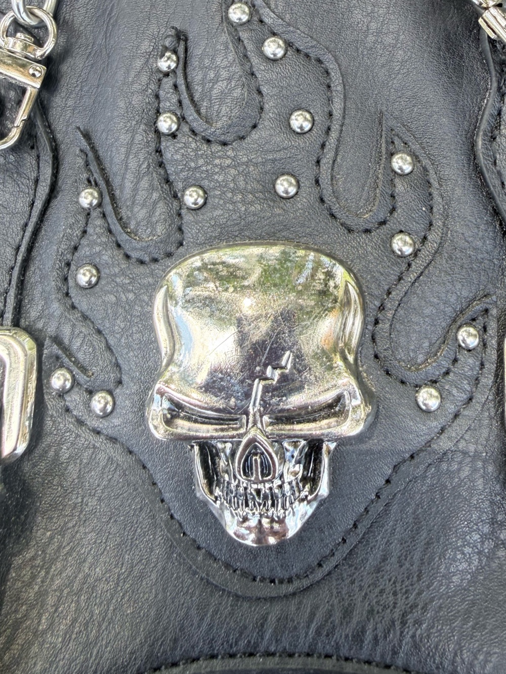 Black Skull Purse With Matching Wallet - Picture 6 of 15